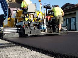 Best Asphalt Driveway Installation  in Braddock, VA